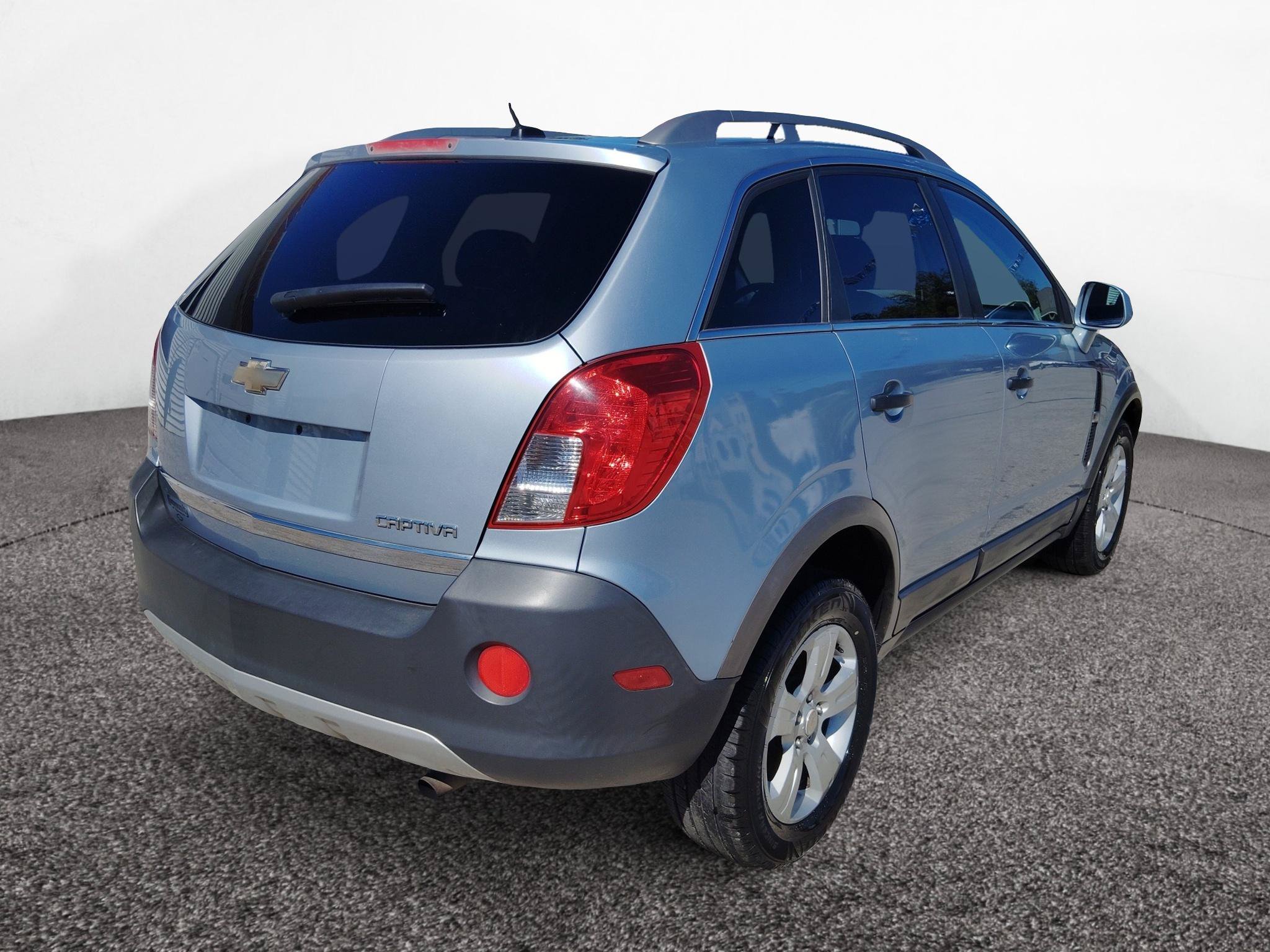 Used 2014 Chevrolet Captiva Sport LS FWD image 7
