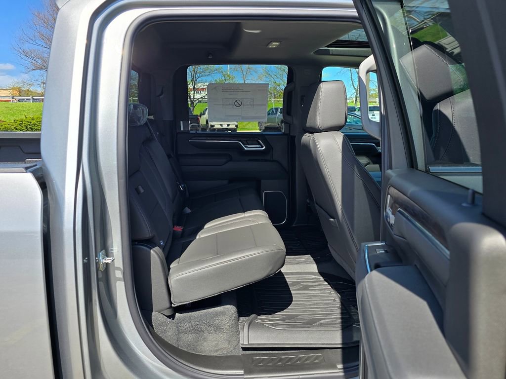 New 2026 GMC Sierra 2500 SLT w/ SLT Premium Package AWD/4WD image 31
