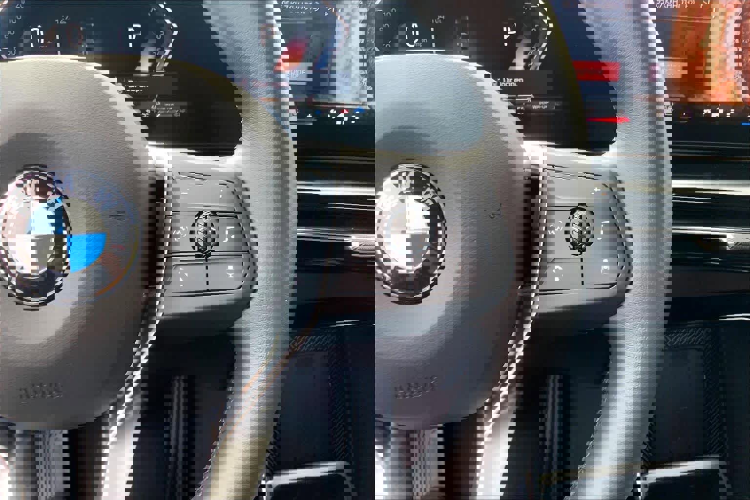 Certified 2025 BMW X2 xDrive28i image 22