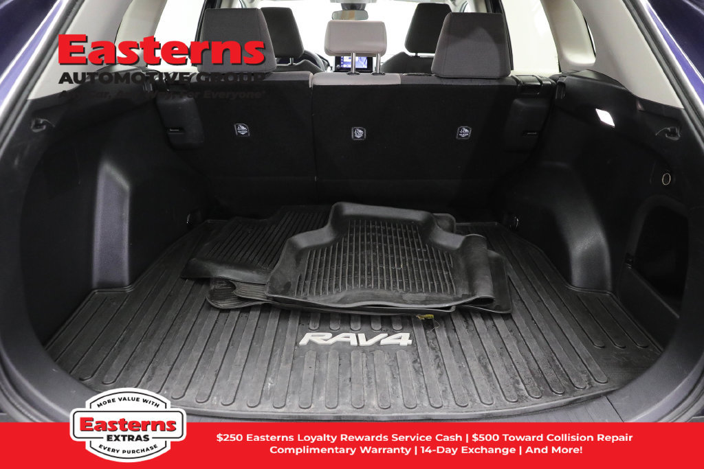 Used 2024 Toyota RAV4 XLE AWD/4WD image 10