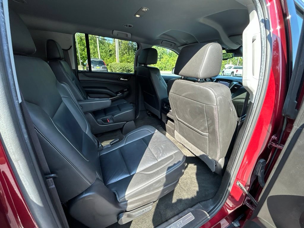 Used 2017 Chevrolet Suburban LT w/ Luxury Package AWD/4WD image 43