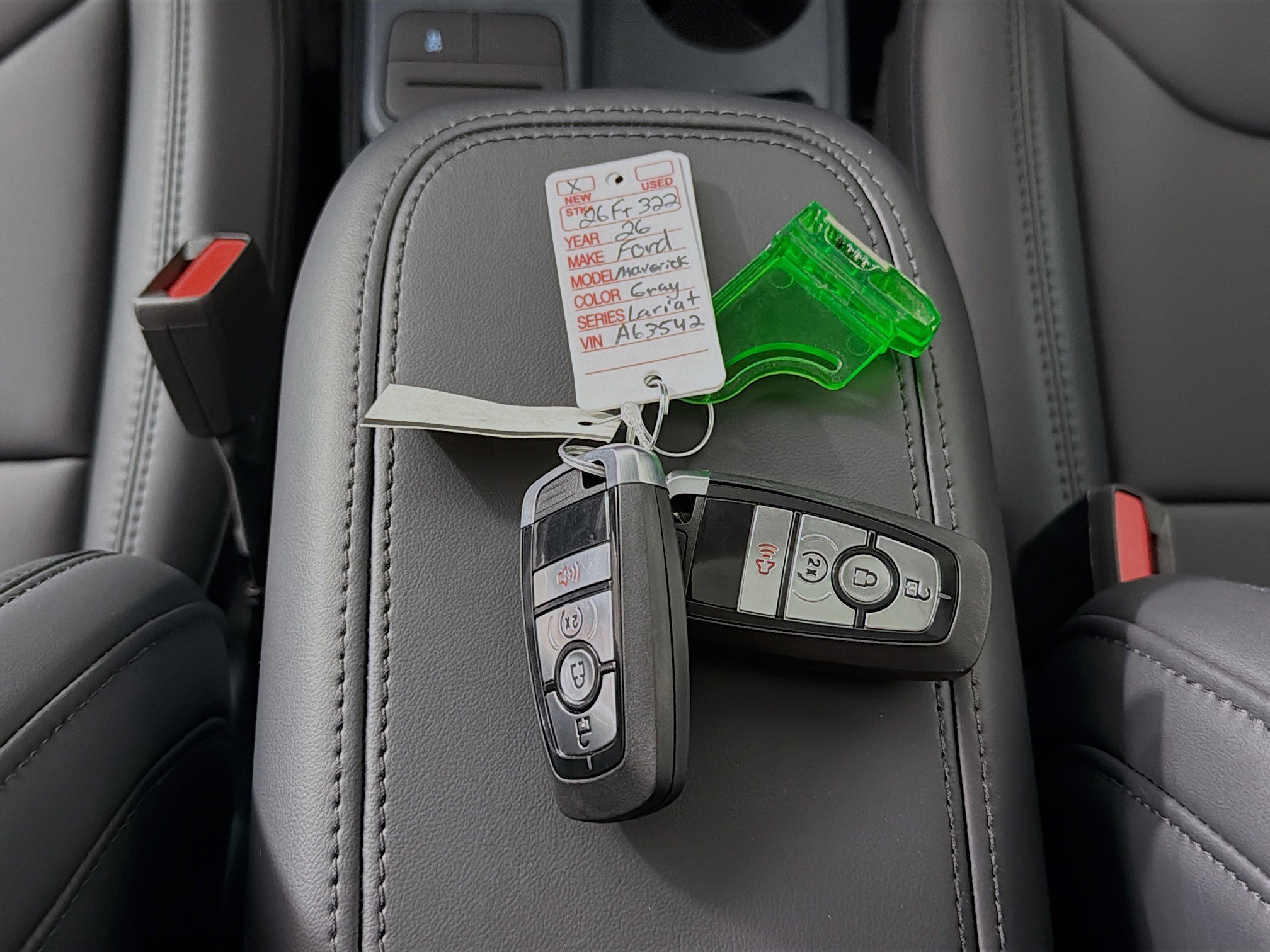 New 2026 Ford Maverick Lariat w/ Black Appearance Package image 34