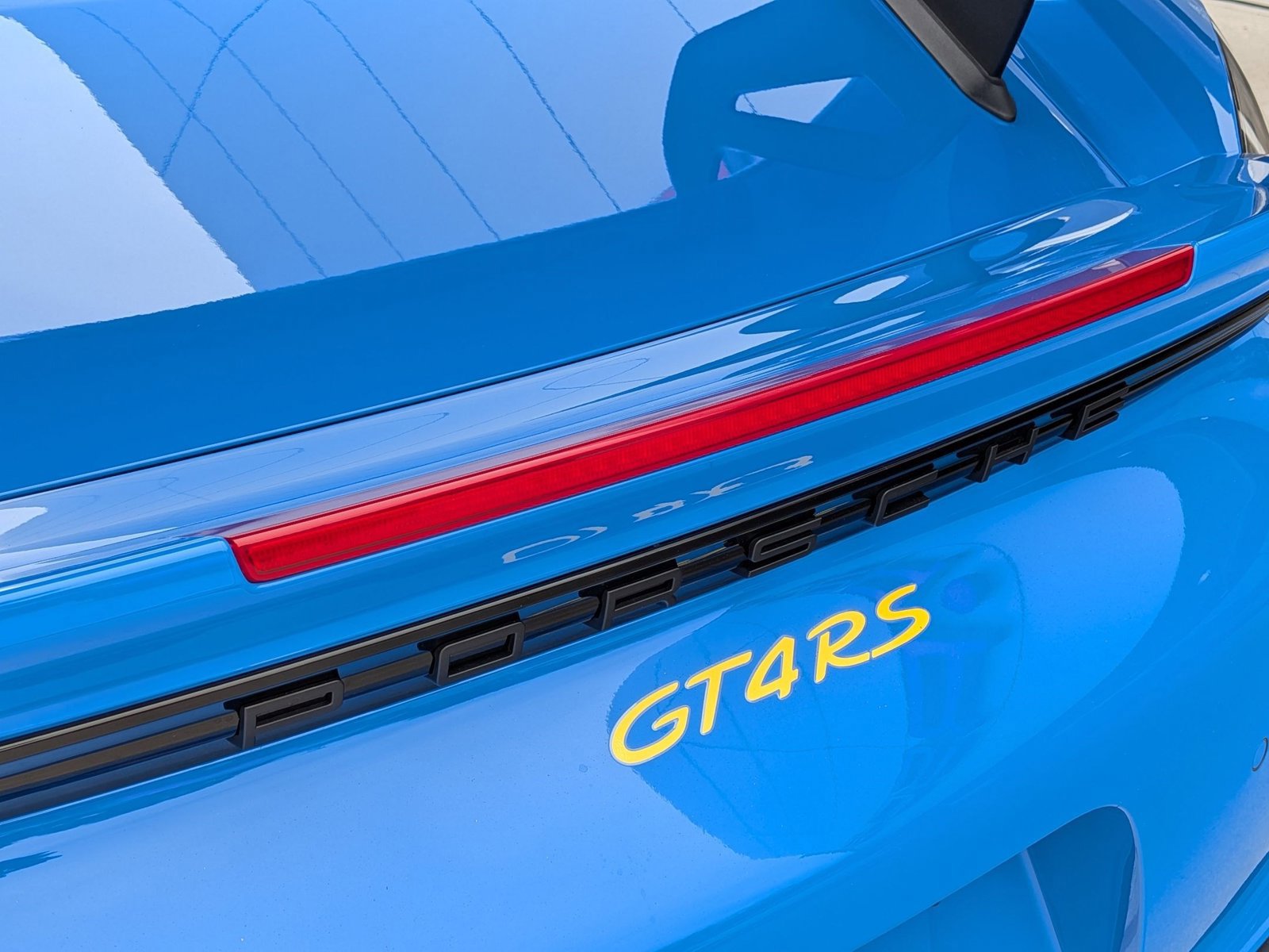 Certified 2025 Porsche 718 Cayman GT4 RS image 13