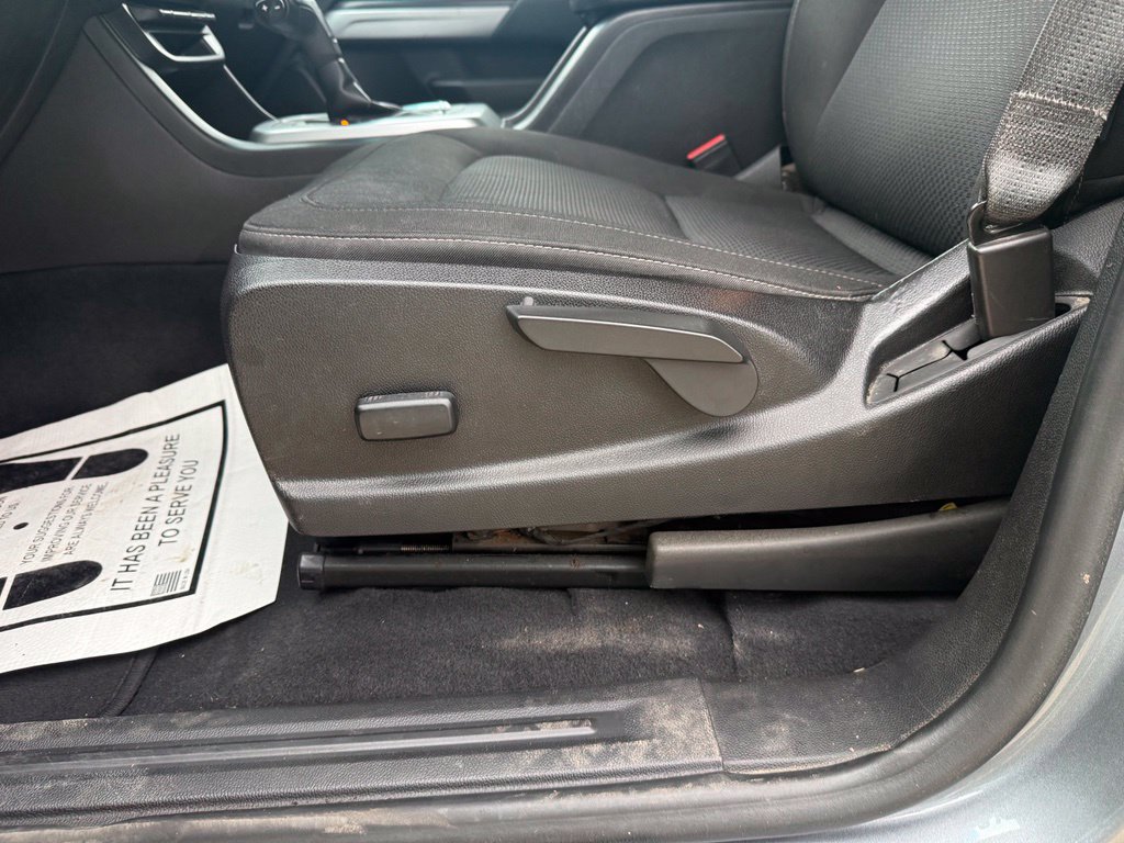 Used 2019 Chevrolet Colorado LT w/ LT Convenience Package RWD image 27