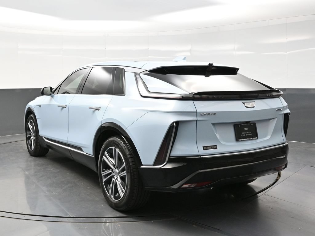 Certified 2024 Cadillac Lyriq Luxury AWD/4WD image 5