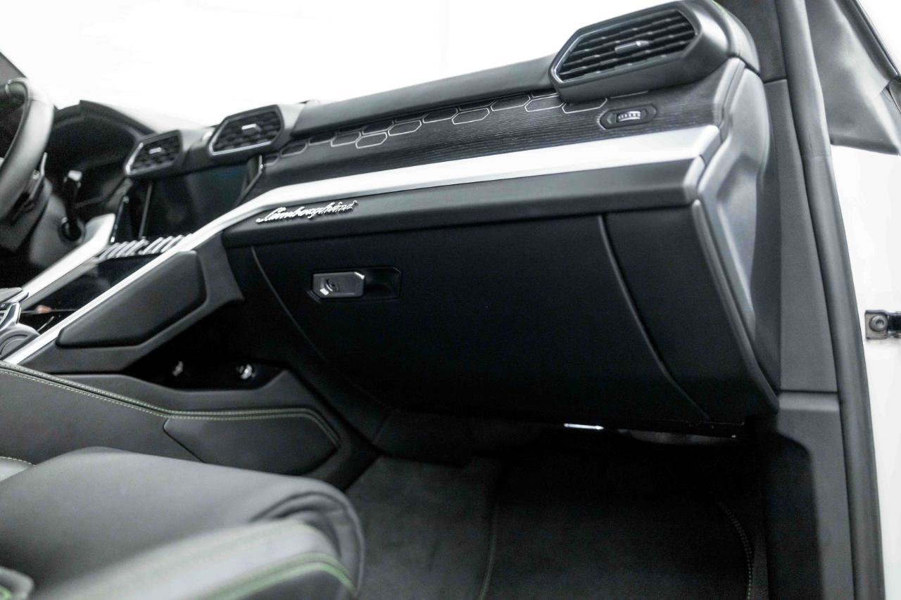 Used 2020 Lamborghini Urus Base image 52