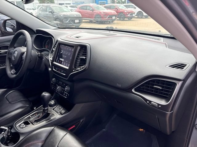 Used 2022 Jeep Cherokee Trailhawk w/ Comfort/Convenience Group AWD/4WD image 46