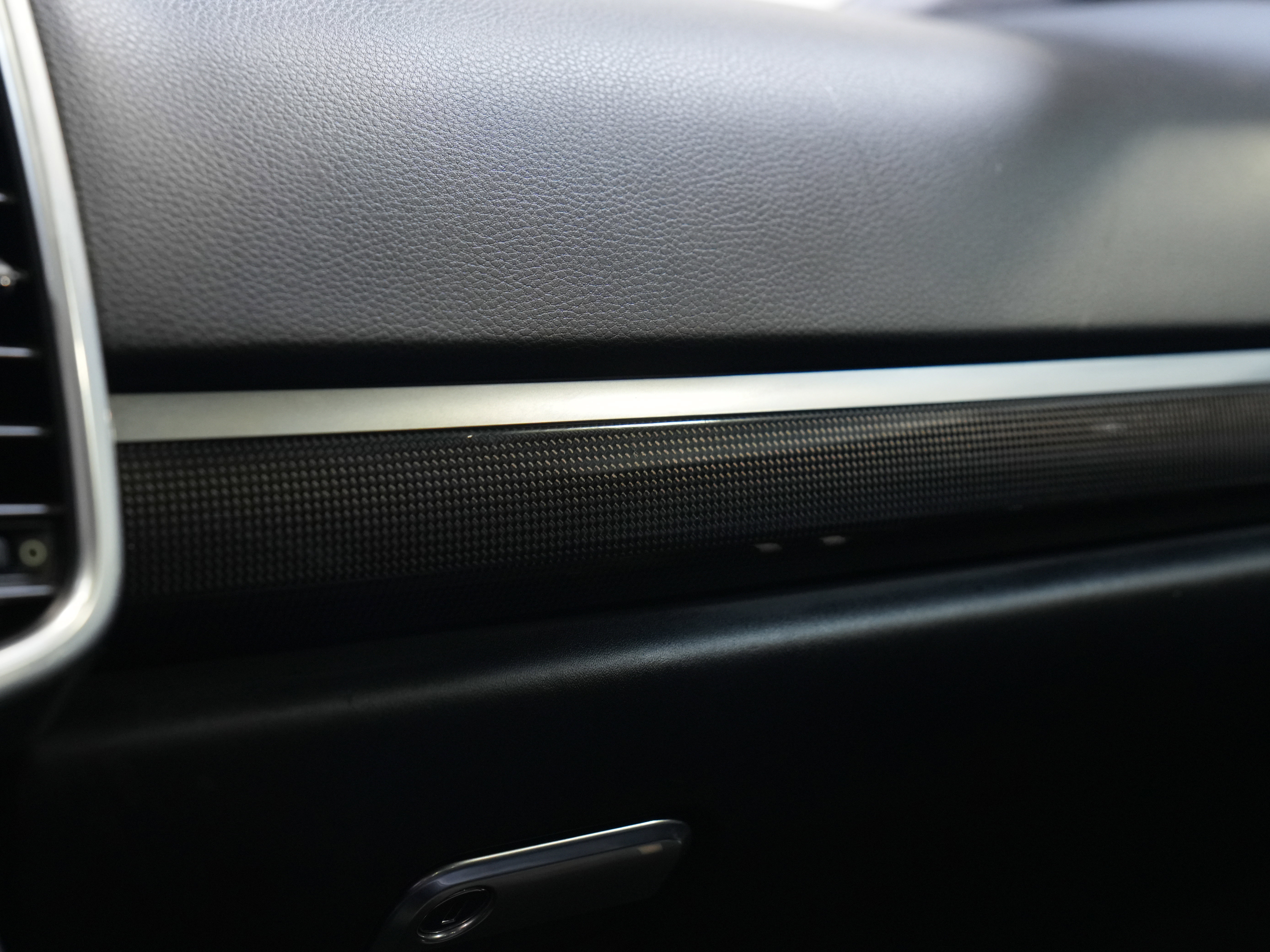 Used 2016 Porsche Cayenne GTS image 47