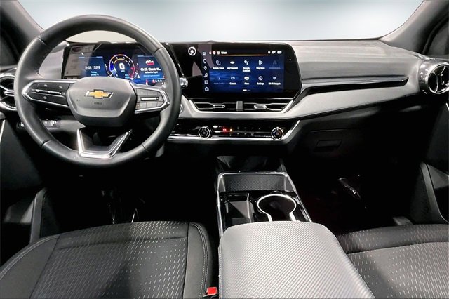 Used 2025 Chevrolet Equinox LT image 8