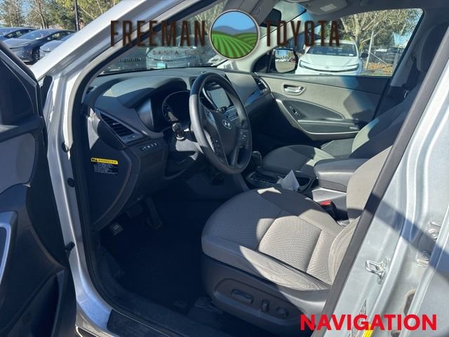Used 2017 Hyundai Santa Fe SE image 7