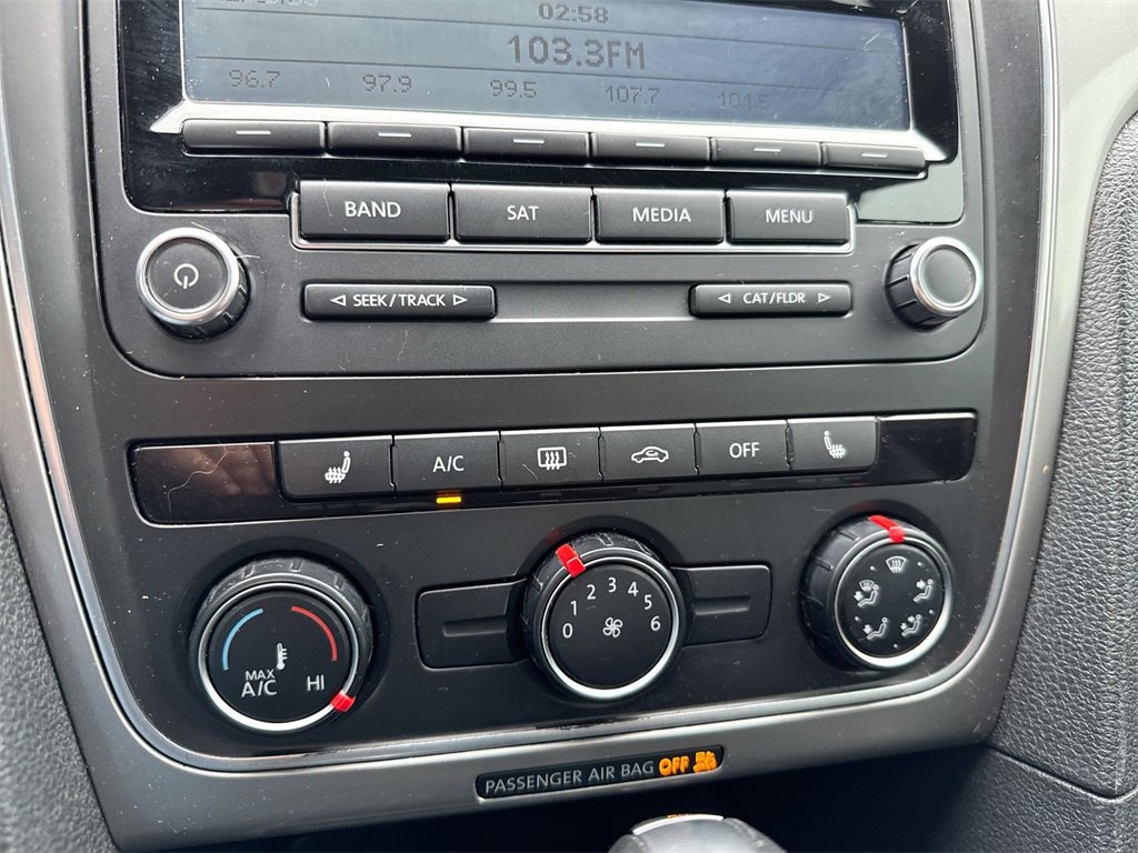 Used 2014 Volkswagen Passat 1.8T Wolfsburg Edition image 14