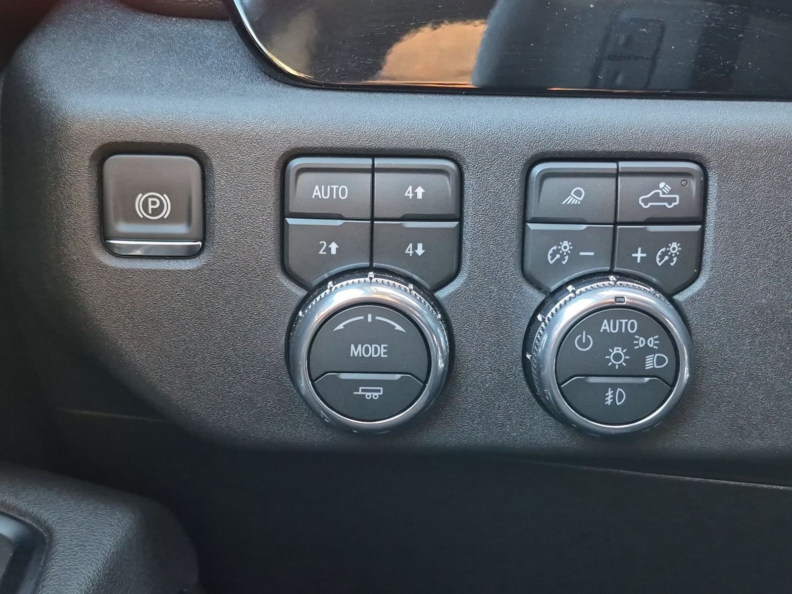 New 2026 GMC Sierra 1500 Elevation w/ Elevation Premium Package AWD/4WD image 16