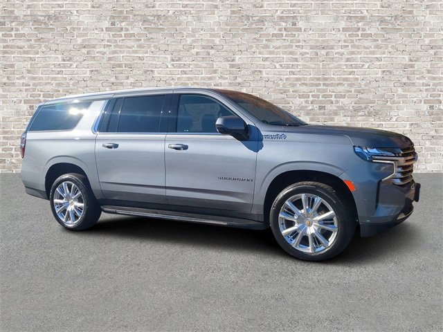 Used 2022 Chevrolet Suburban High Country image 1