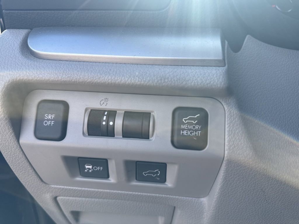 Used 2016 Subaru Forester 2.5i Touring w/ Eyesight & Navigation System image 17