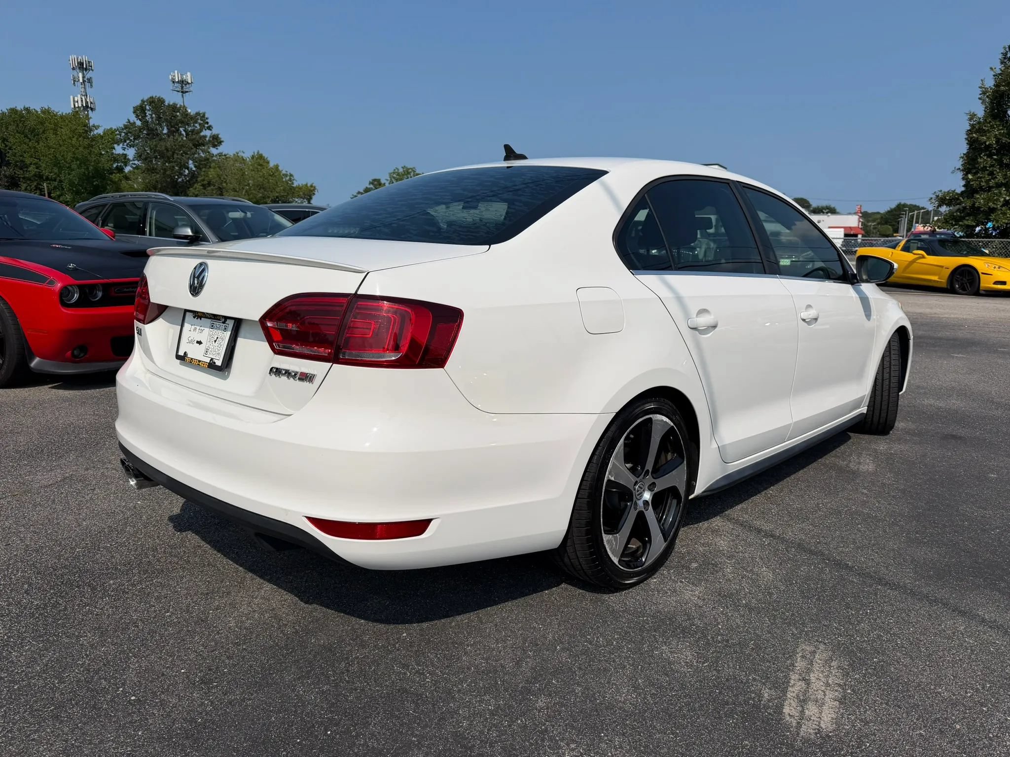 Used 2014 Volkswagen Jetta GLI Autobahn FWD image 3