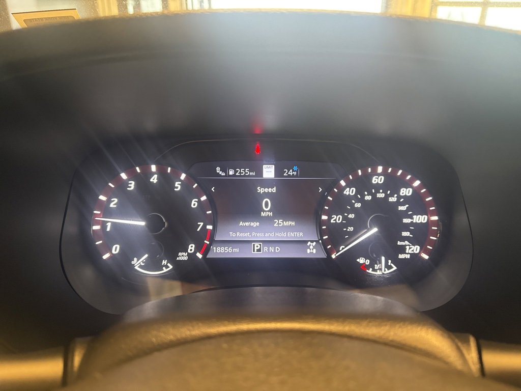 Used 2022 Nissan Frontier PRO-4X image 5