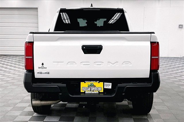 Used 2024 Toyota Tacoma SR image 4