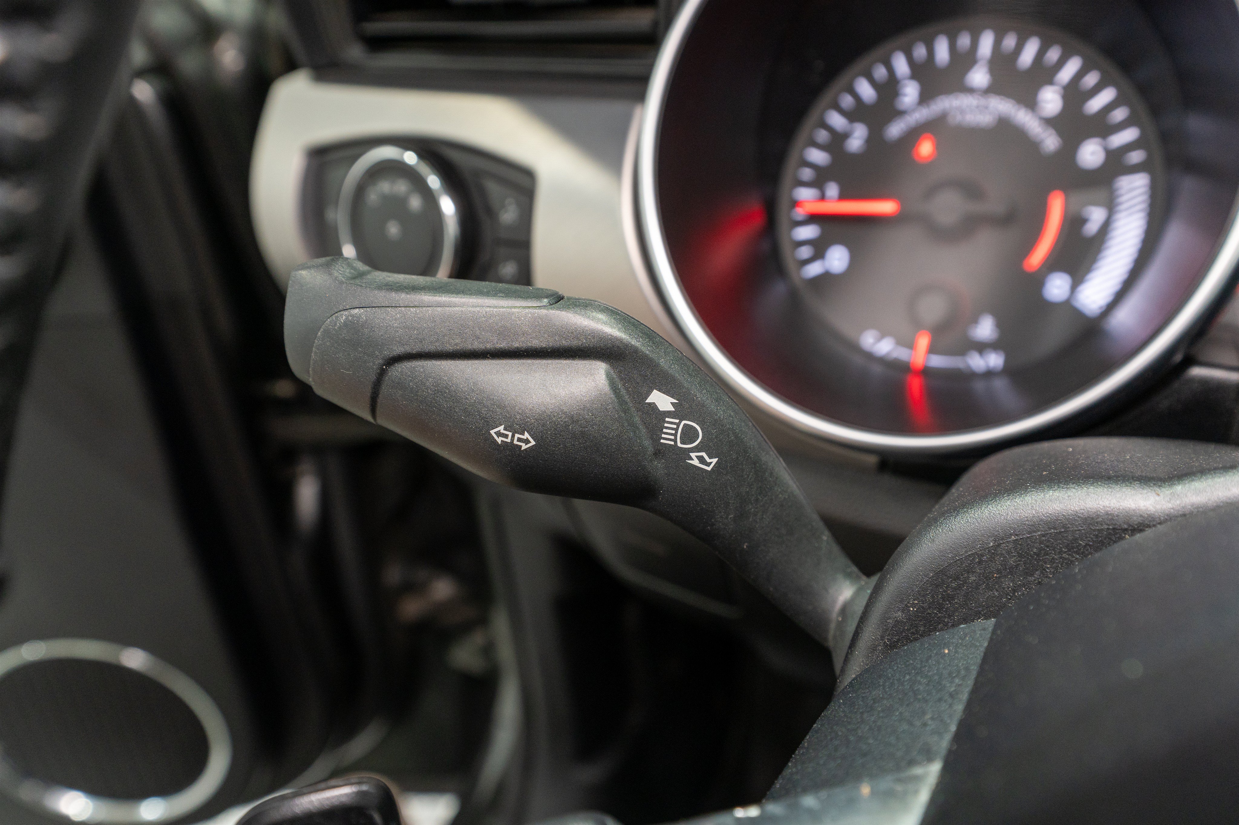 Used 2018 Ford Mustang Premium RWD image 30