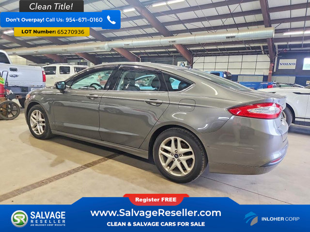 Used 2014 Ford Fusion SE FWD image 3