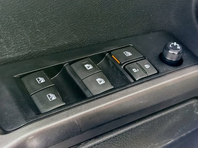 Used 2022 Toyota Tacoma TRD Off-Road AWD/4WD image 19