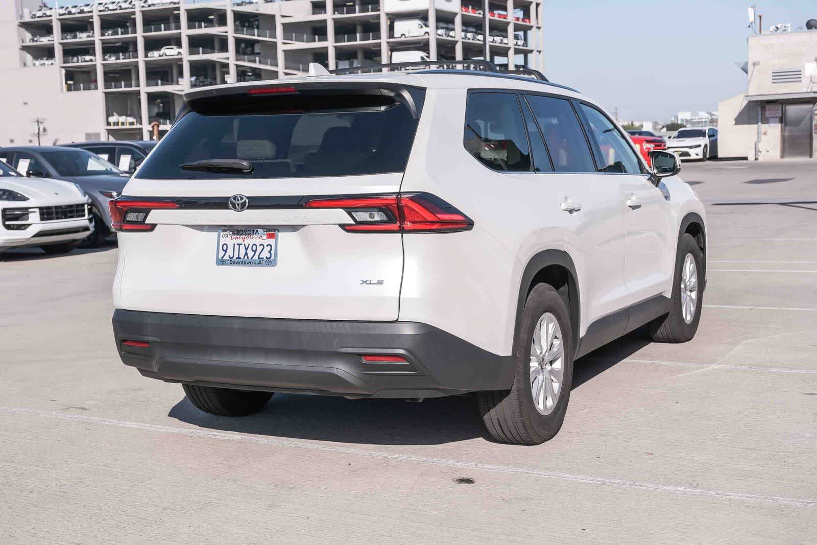 Certified 2024 Toyota Grand Highlander FWD image 4
