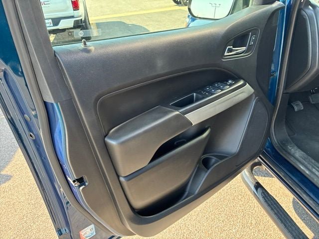 Used 2020 Chevrolet Colorado LT AWD/4WD image 9