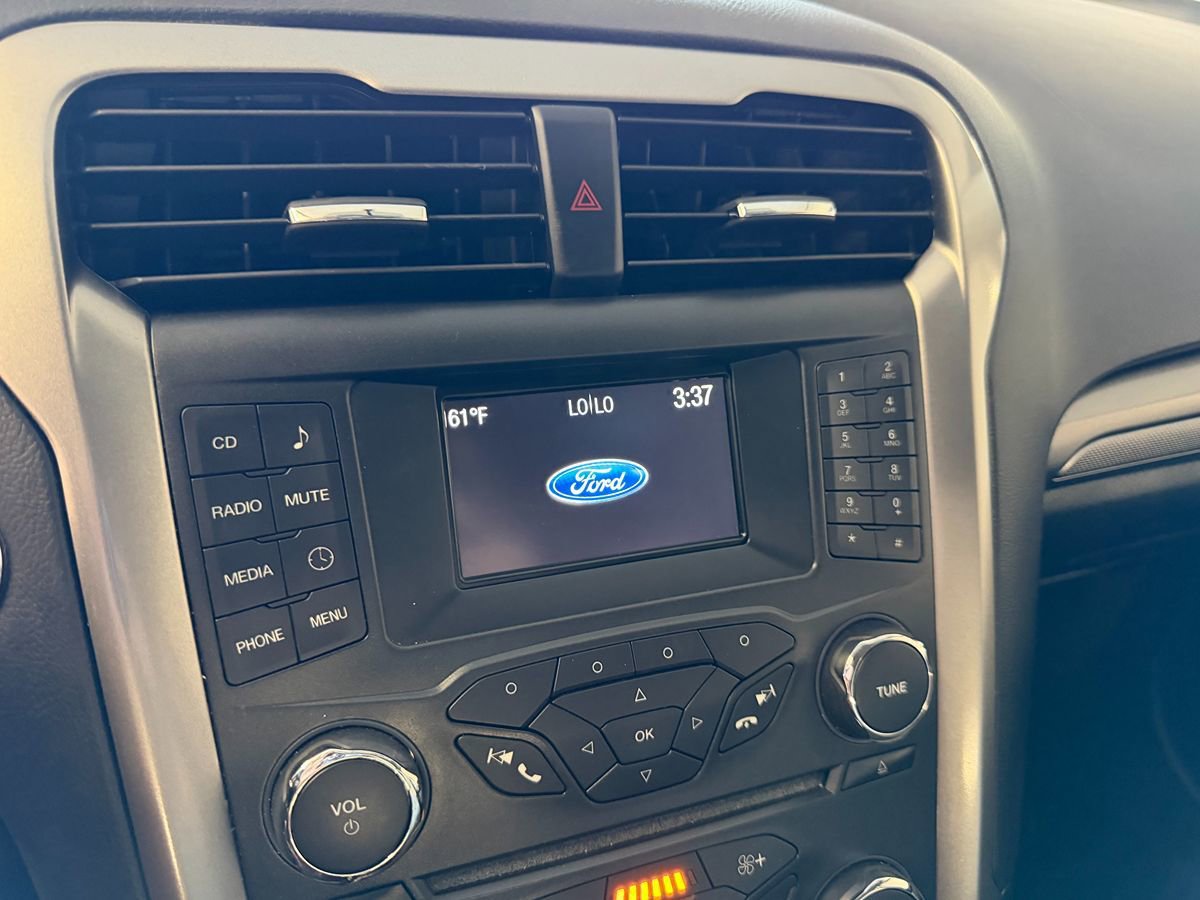 Used 2018 Ford Fusion S FWD image 13