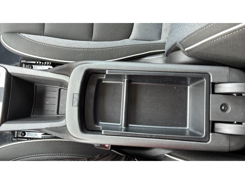 Used 2025 Chevrolet TrailBlazer LT AWD/4WD image 18