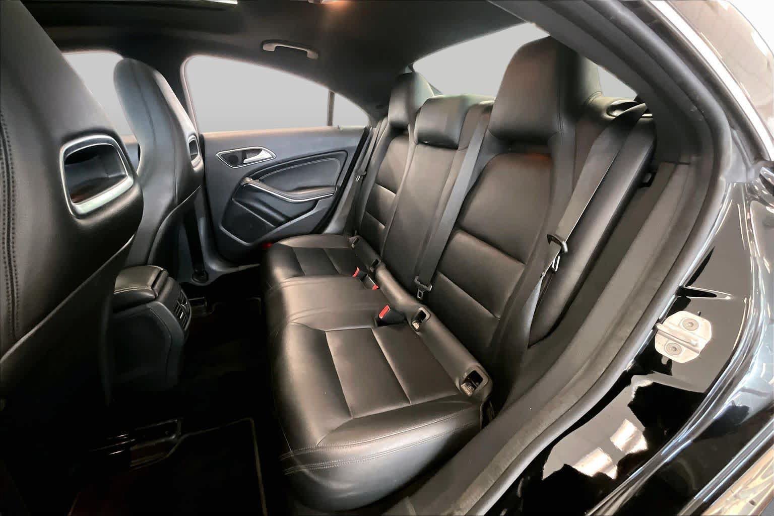 Used 2014 Mercedes-Benz CLA 250 image 17