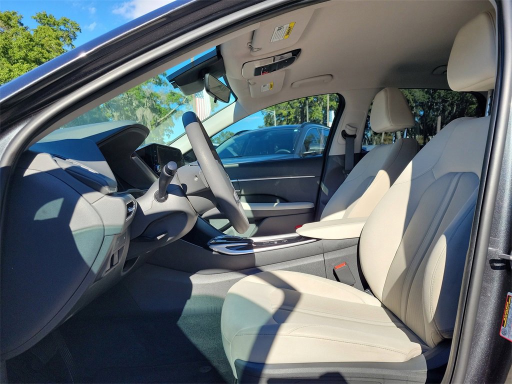 Used 2023 Hyundai Sonata SEL w/ Cargo Package image 15