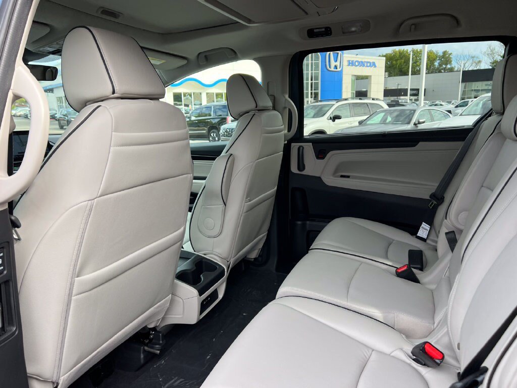 New 2027 Honda Odyssey Touring image 39