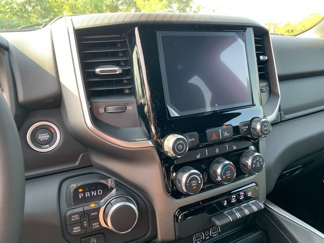 New 2027 RAM 1500 4x4 Crew Cab image 19