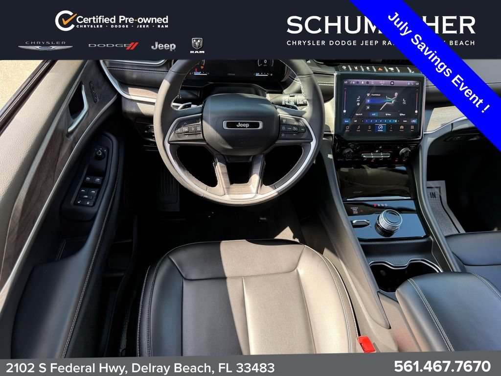 Certified 2024 Jeep Grand Cherokee Limited AWD/4WD image 13
