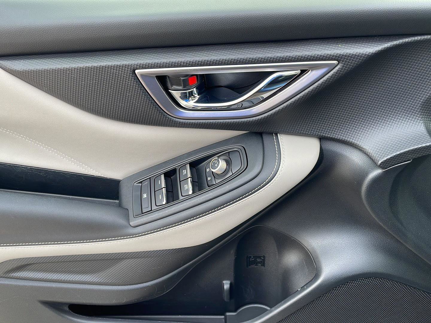 Used 2023 Subaru Forester Limited w/ Popular Package #2 image 11