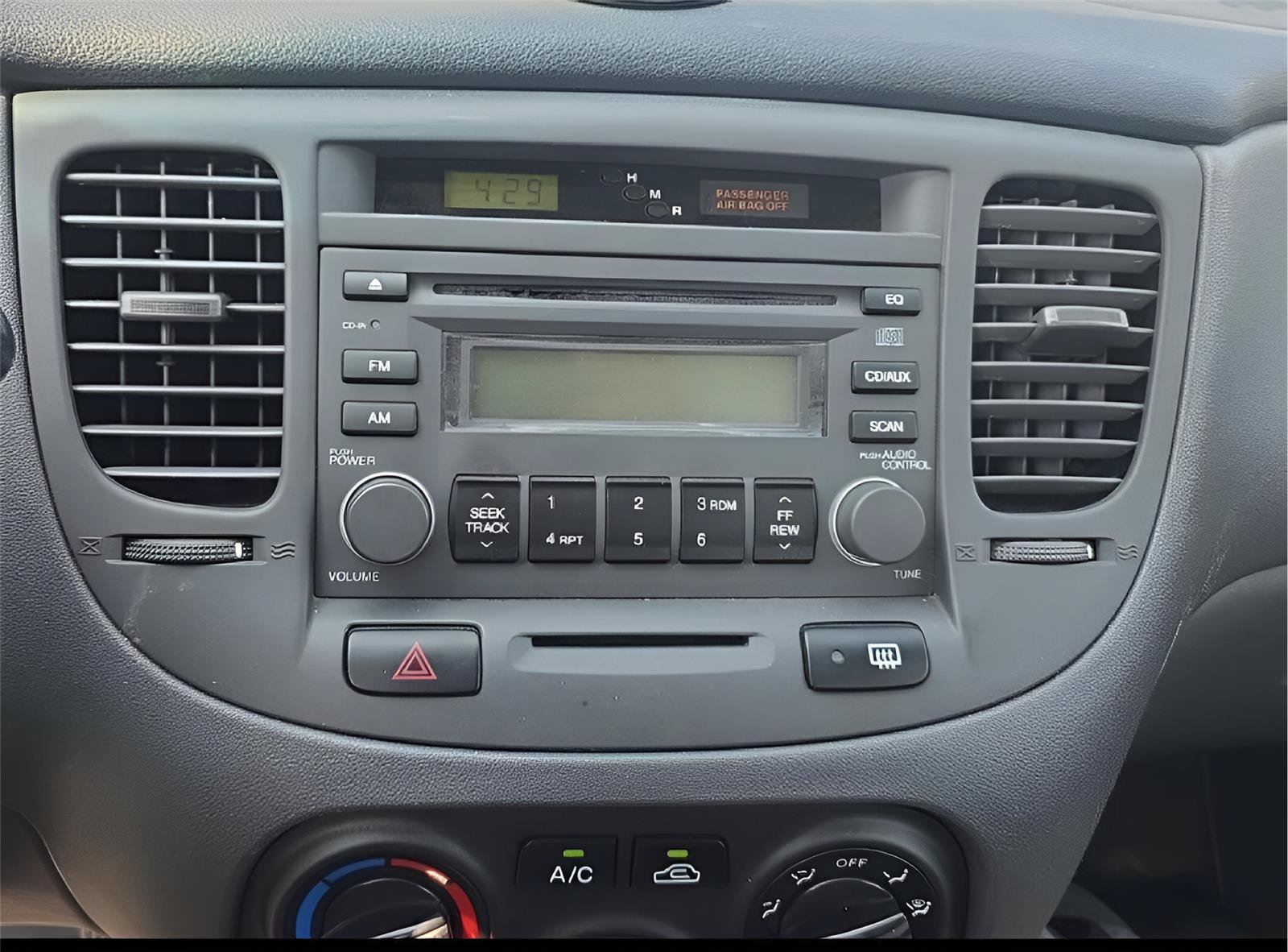 Used 2008 Kia Rio LX FWD image 8