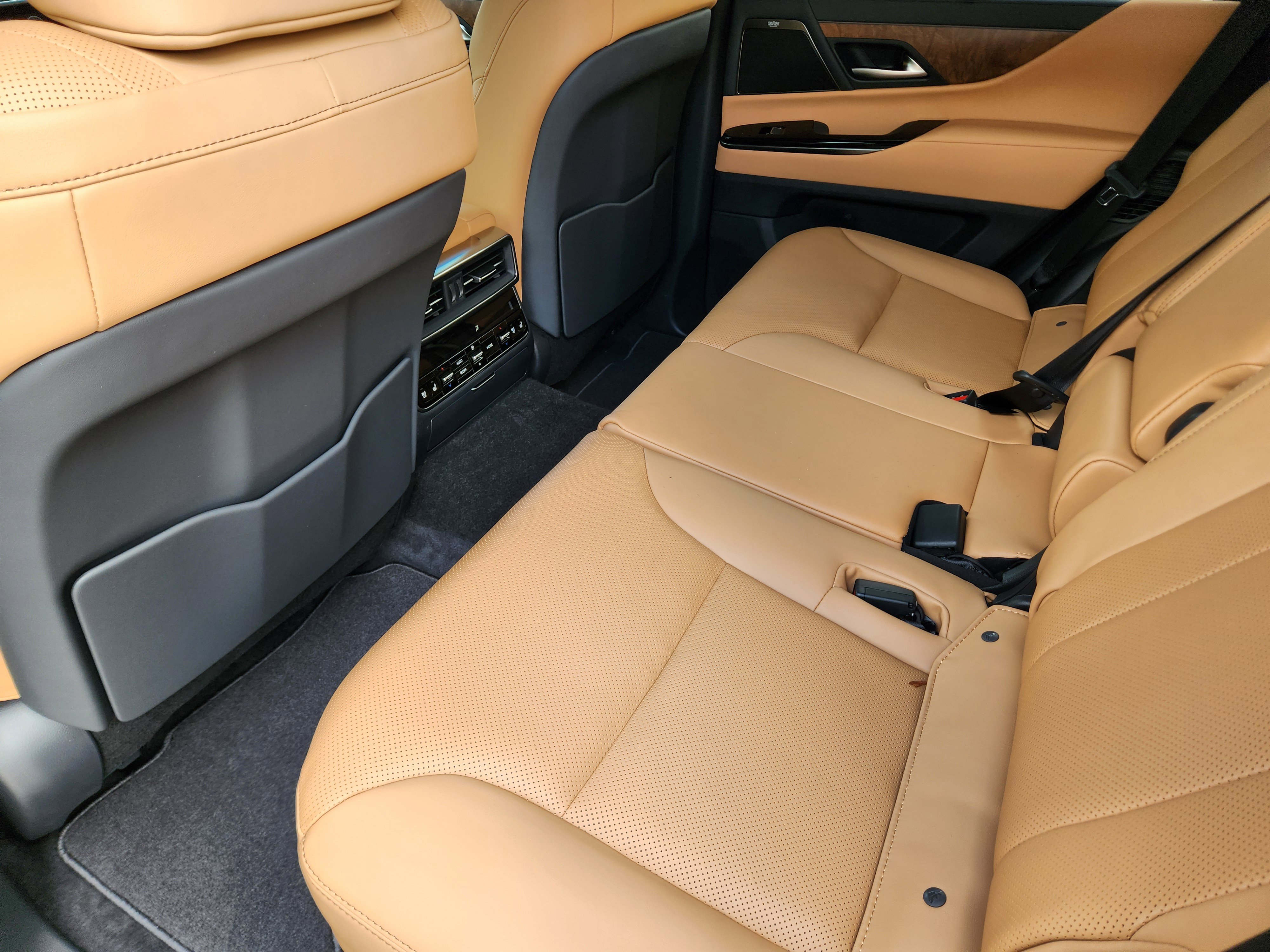 New 2026 Lexus LX 700h Luxury image 21