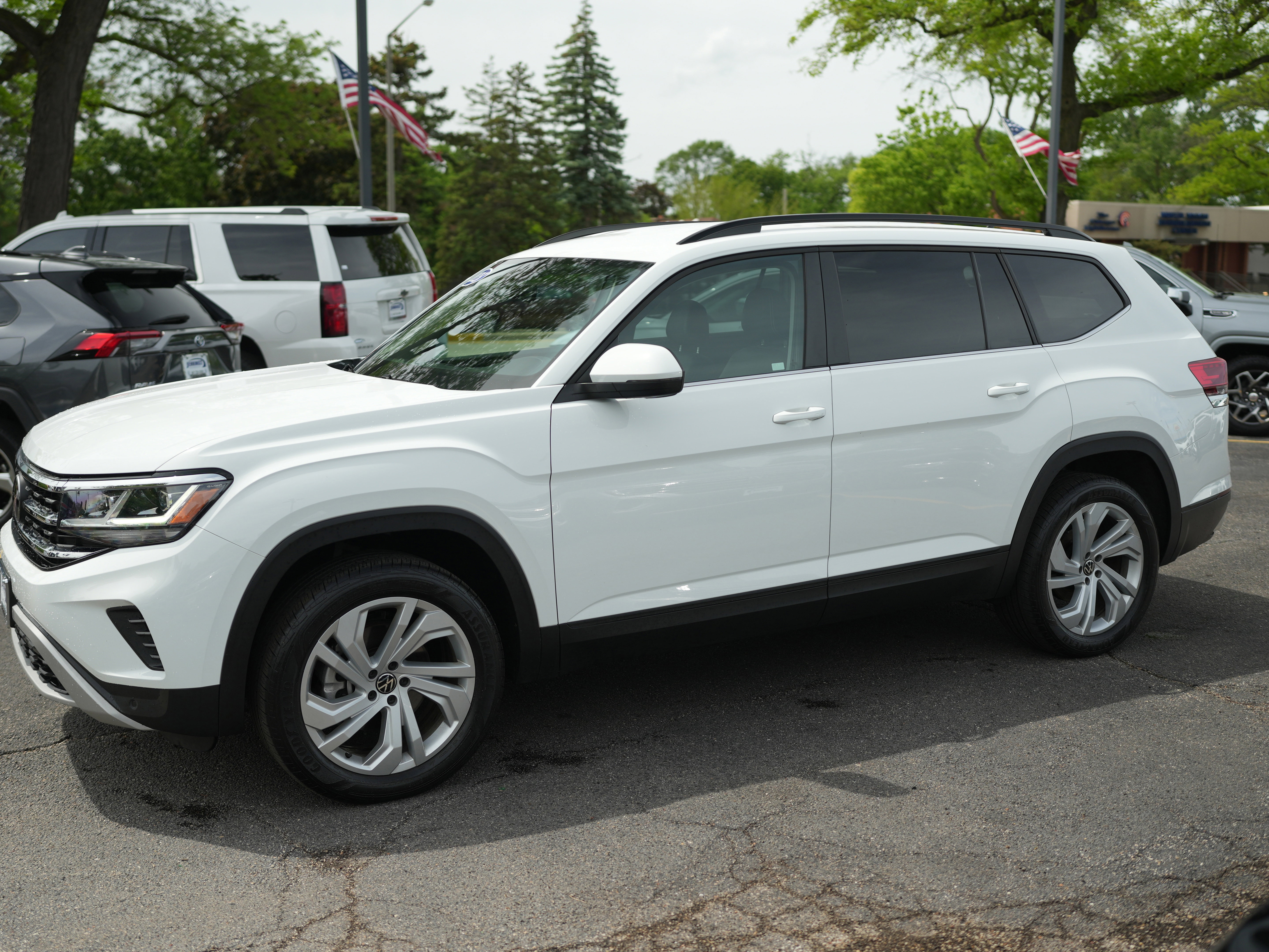 Used 2023 Volkswagen Atlas SE AWD/4WD image 10