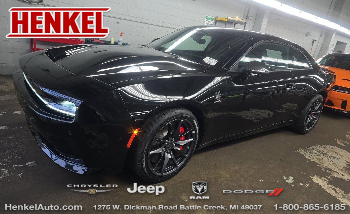 Used 2024 Dodge Charger Daytona Scat Pack w/ Plus Group image 1
