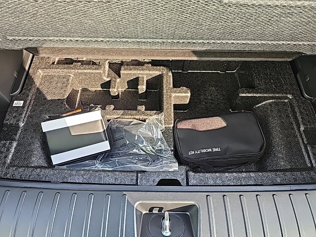 New 2026 Hyundai Tucson Limited image 40