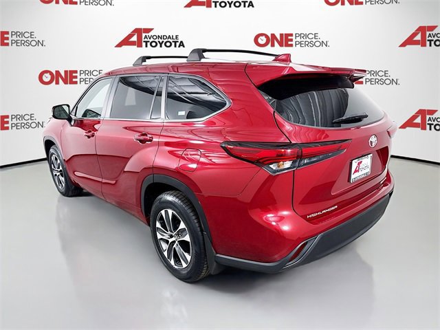 Certified 2023 Toyota Highlander XLE image 5