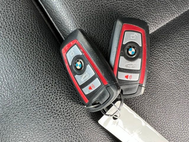 Used 2018 BMW 330i xDrive Sedan w/ Convenience Package image 22