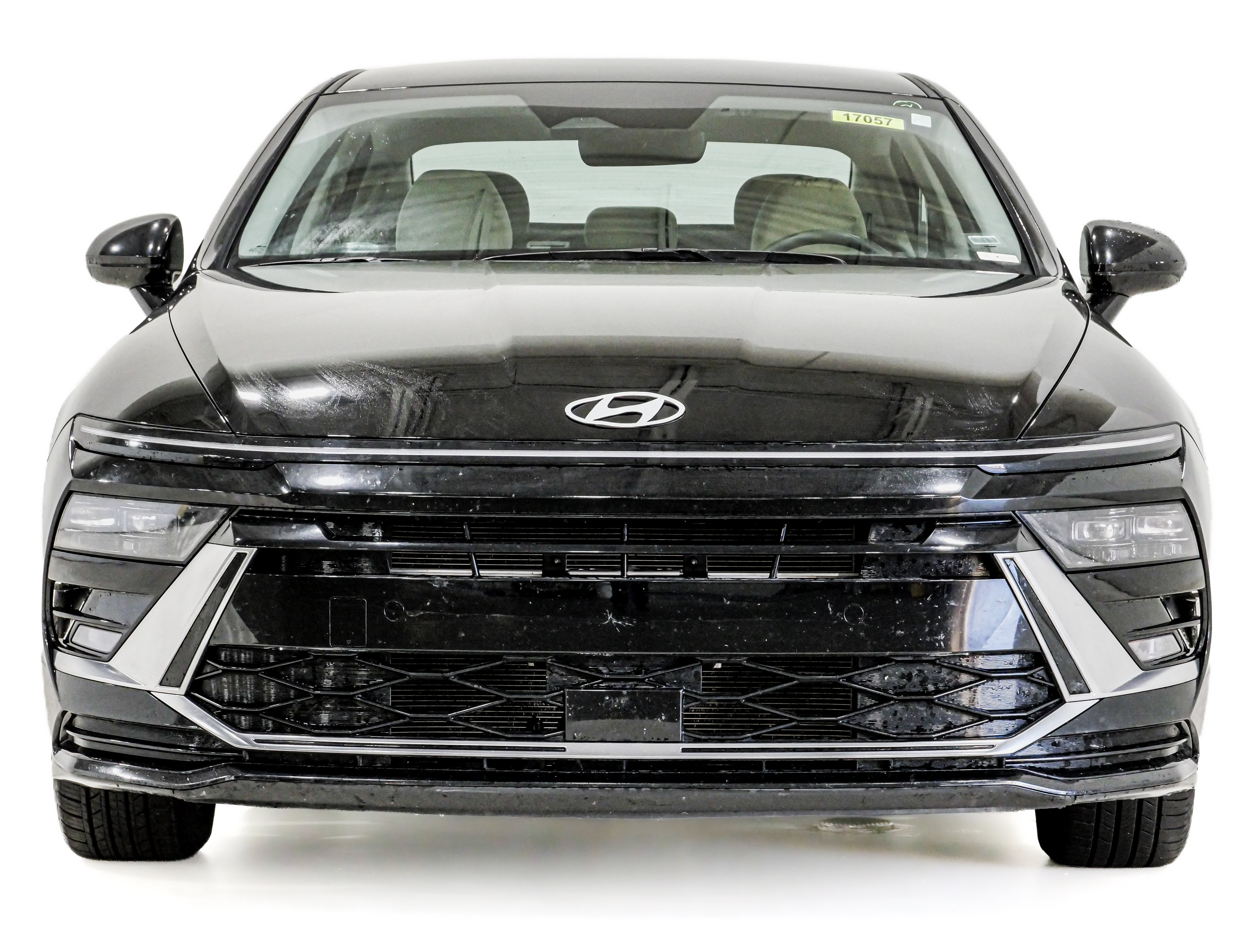 Used 2025 Hyundai Sonata SEL FWD image 2