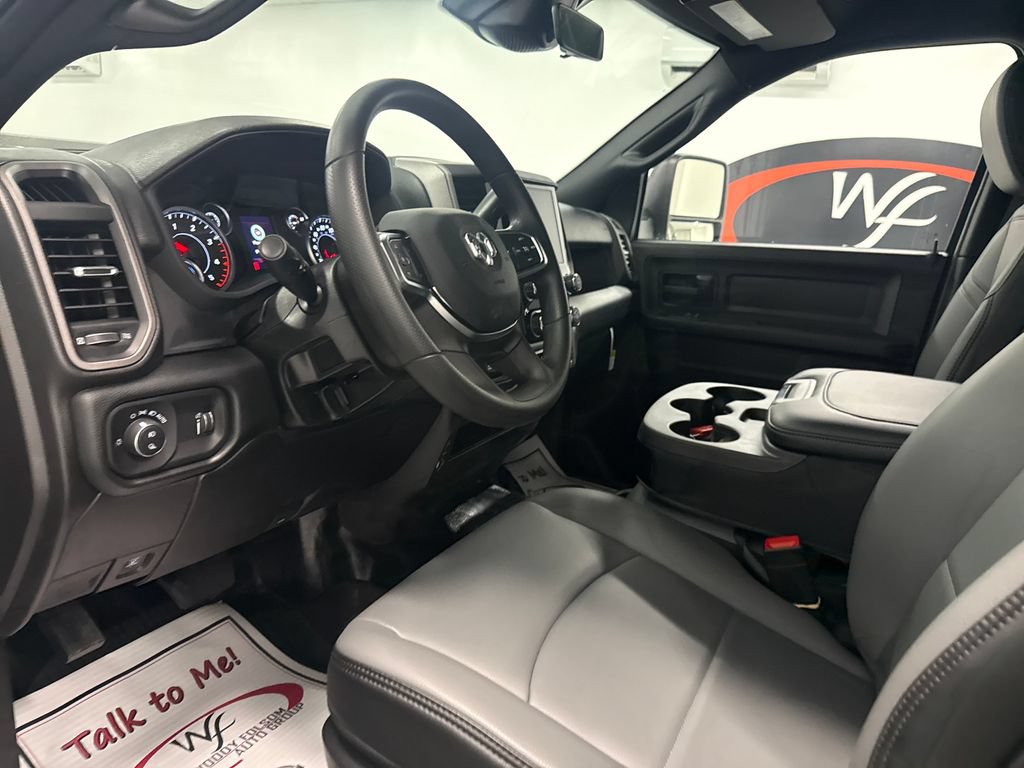 New 2026 RAM 3500 Tradesman AWD/4WD image 10