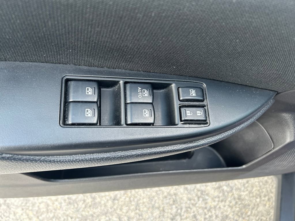 Used 2013 Subaru Outback 2.5i Premium w/ All-Weather Pkg AWD/4WD image 29