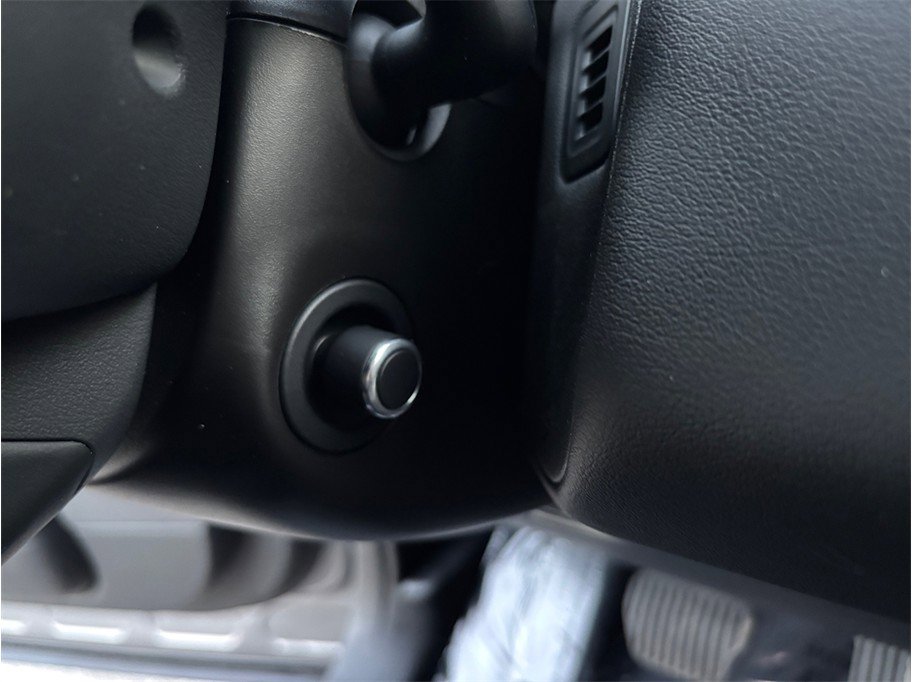 Used 2020 Land Rover Range Rover Sport SE image 20