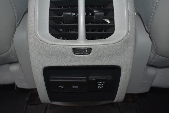 Used 2019 Jeep Cherokee Limited image 36