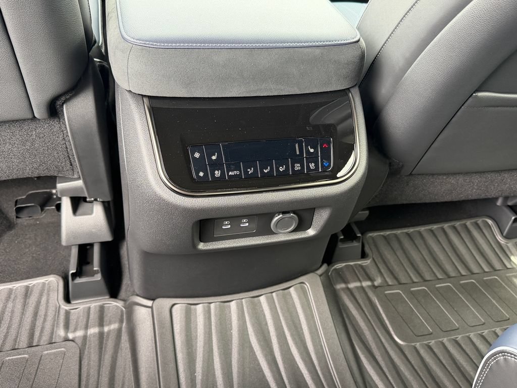 New 2027 INFINITI QX80 Sensory w/ Sport Exterior Package AWD/4WD image 16