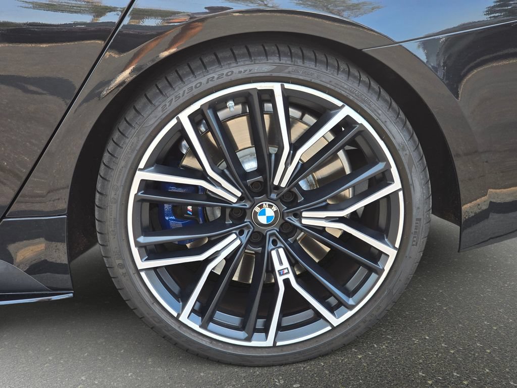 Used 2021 BMW M550i xDrive w/ Executive Package AWD/4WD image 38