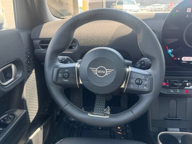 Used 2026 MINI Cooper 4-Door Hardtop FWD image 20