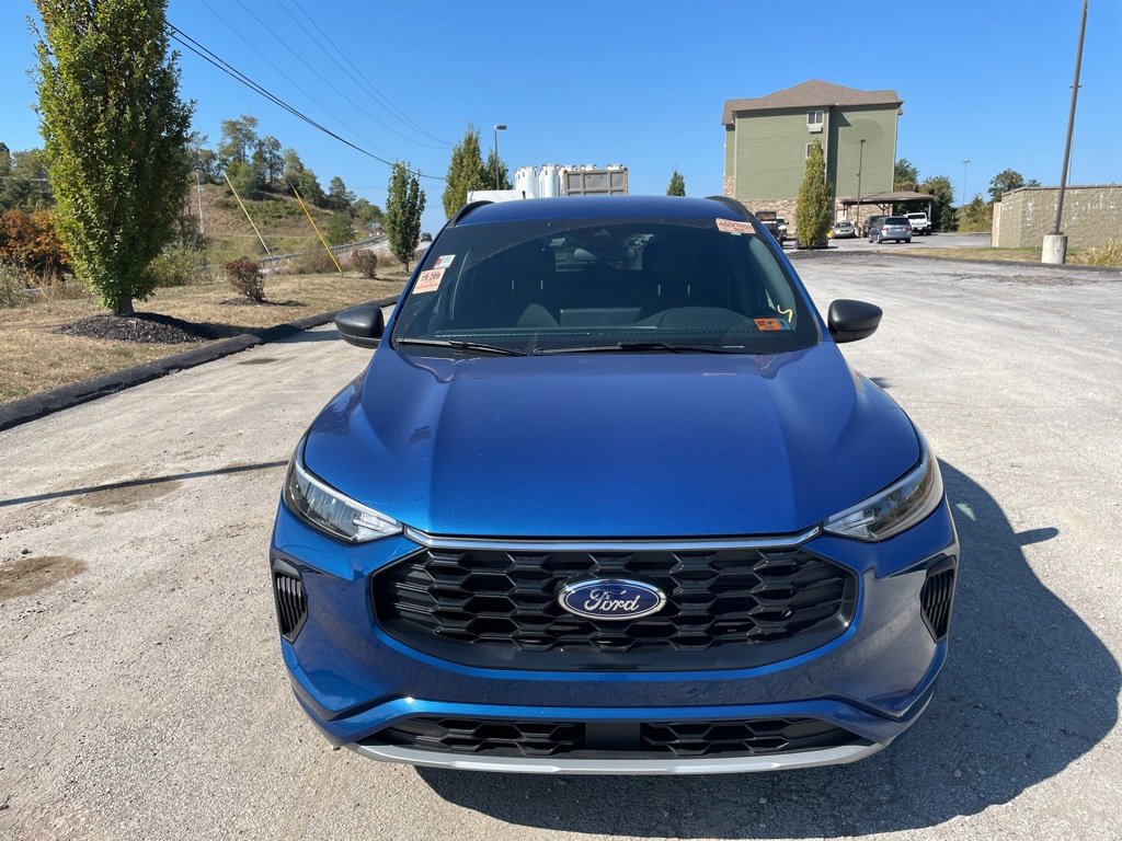 Certified 2023 Ford Escape ST-Line w/ Tech Pack #1 image 2